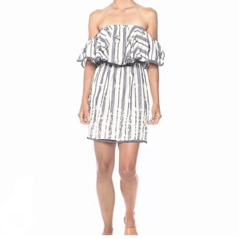 MISA Los Angeles Off Shoulder Embroidered Mini Dress Sz‎ Small